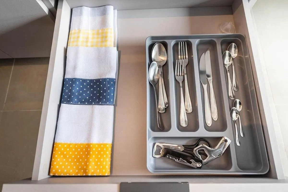 Apartamento Of4 | Novo Bhaus Oscar Freire Vista Jardins Metro São Paulo Brasil