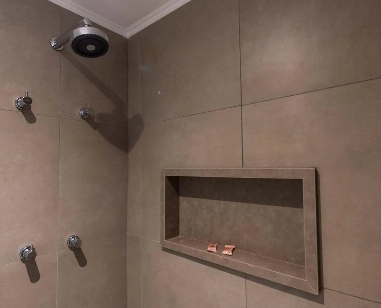 Apartamento Of4 | Novo Bhaus Oscar Freire Vista Jardins Metro São Paulo Brasil